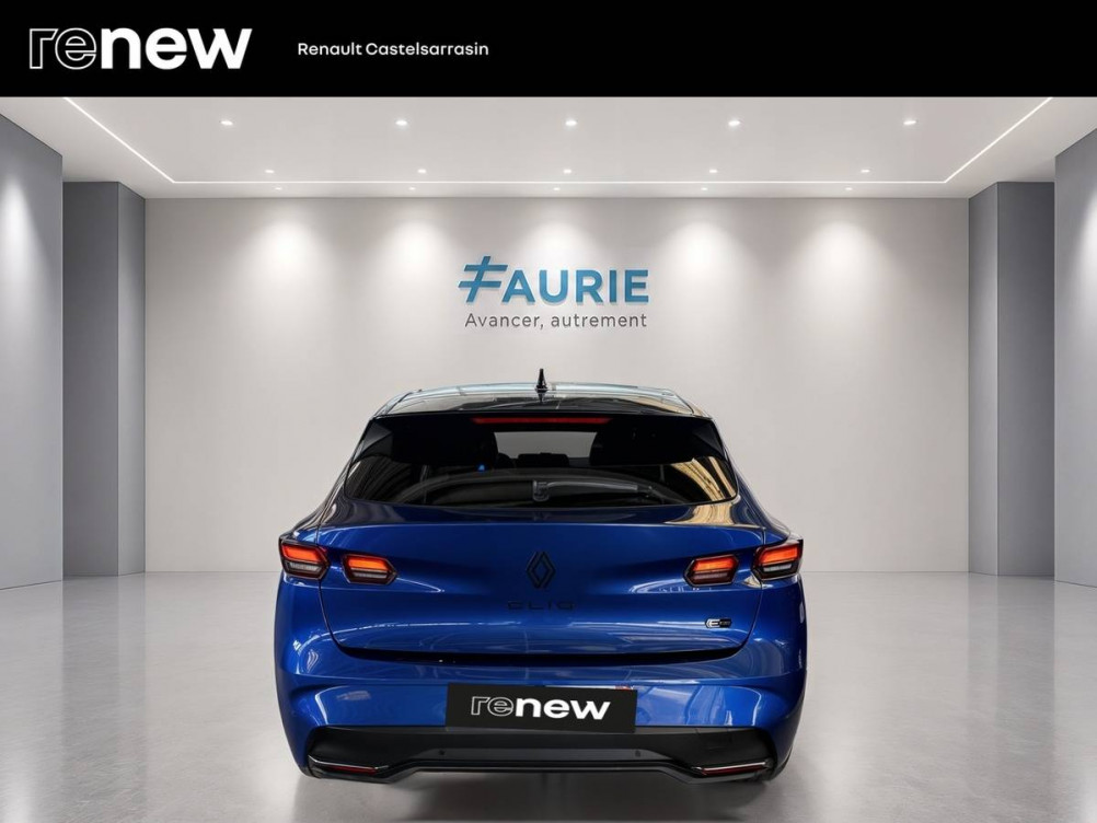 Acheter Renault Clio 6 Clio E-Tech full hybrid 160 ch esprit Alpine 5p neuf dans les concessions du Groupe Faurie
