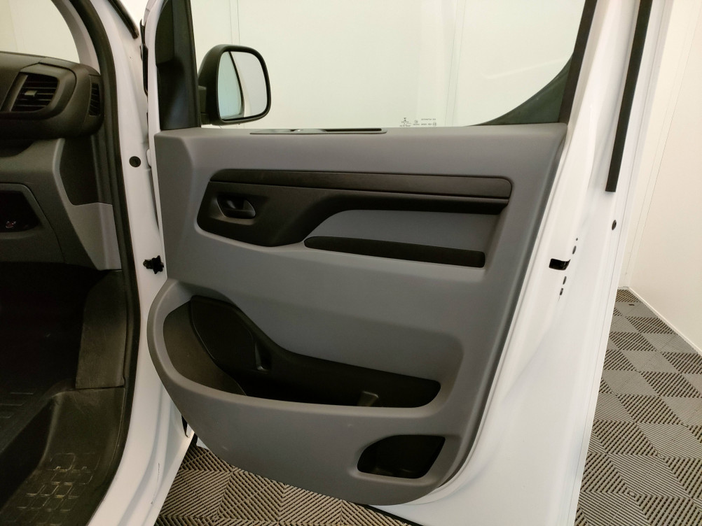 Acheter Opel Vivaro Fourgon VIVARO FGN L2 2.0 DIESEL 120 CH PTAC AUGMENTE PACK CLIM 4p occasion dans les concessions du Groupe Faurie