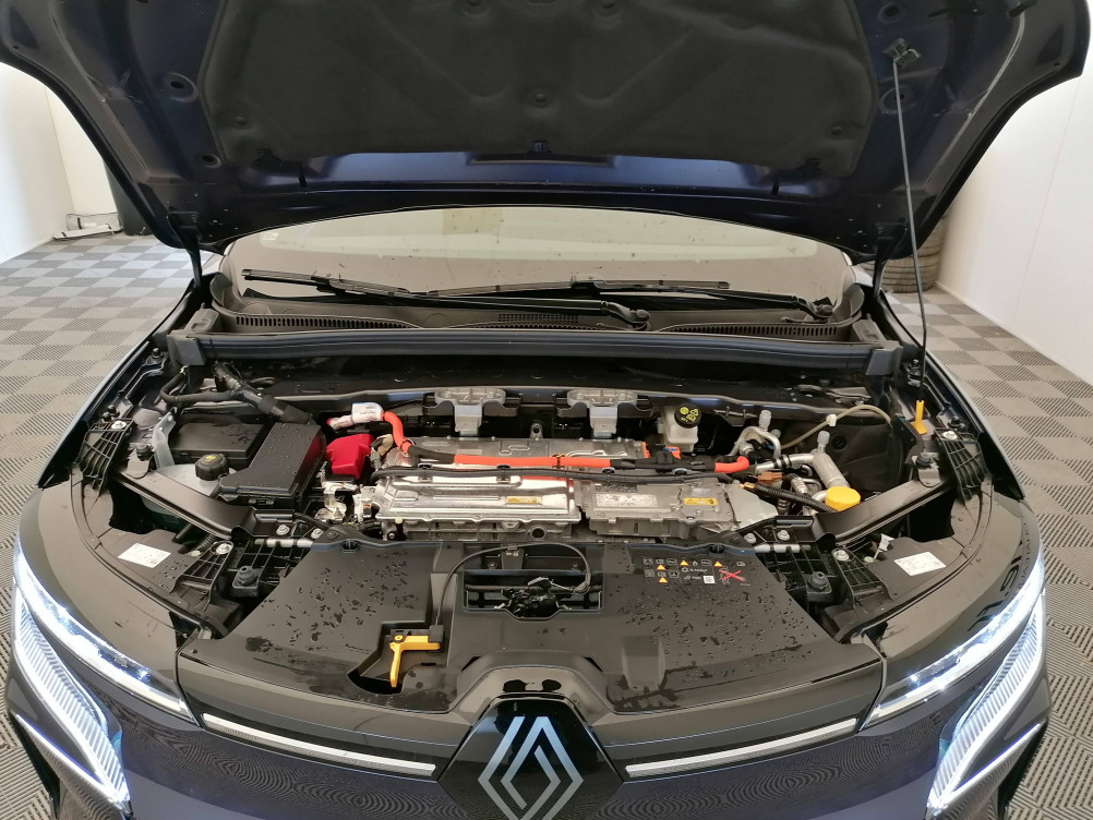 Acheter Renault Megane 5 Megane E-Tech EV60 220 ch optimum charge Techno 5p occasion dans les concessions du Groupe Faurie