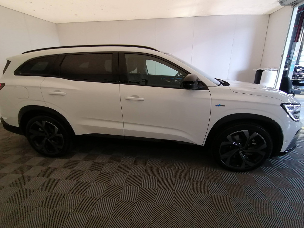 Acheter Renault Espace 6 Espace E-Tech hybrid 200 esprit Alpine 5p occasion dans les concessions du Groupe Faurie
