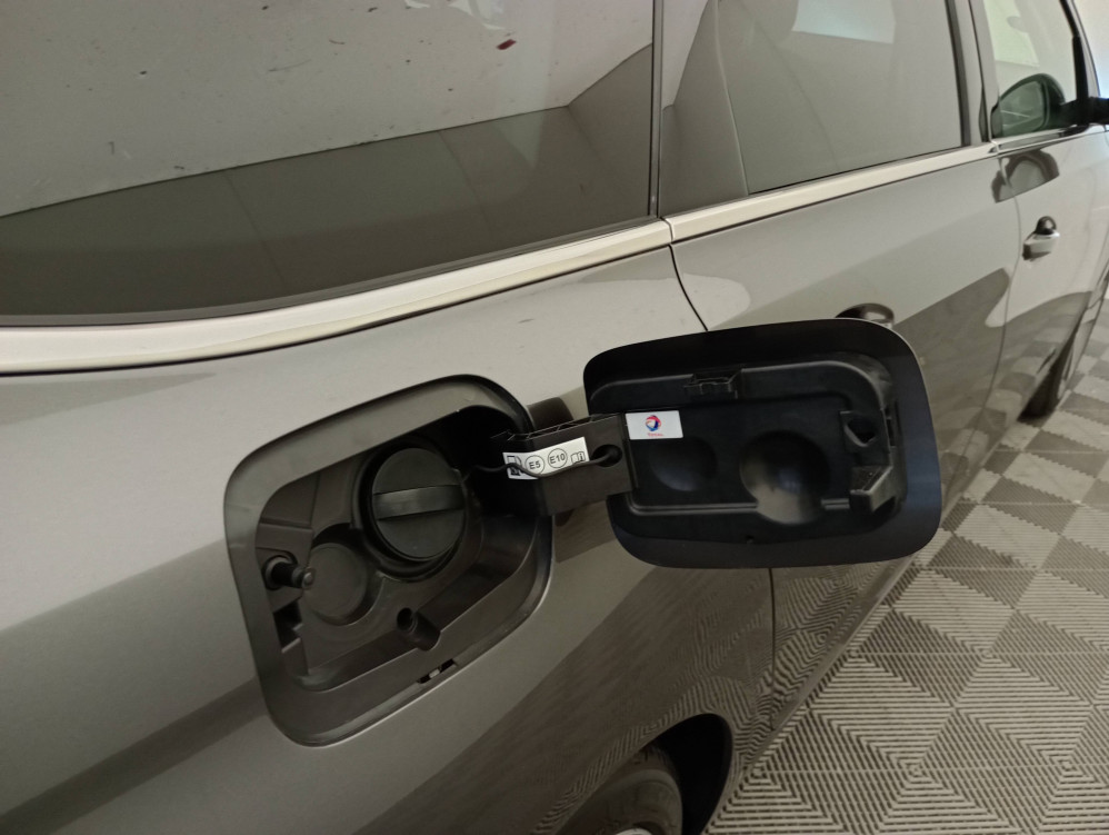 Acheter Peugeot 308 308 SW PureTech 130ch S&S EAT8 Allure 5p occasion dans les concessions du Groupe Faurie