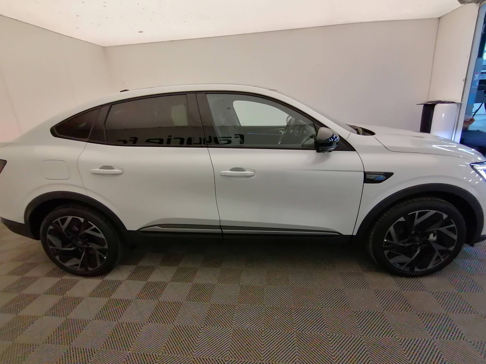 Acheter Renault Arkana Arkana E-Tech 145 - 23 esprit Alpine 5p occasion dans les concessions du Groupe Faurie