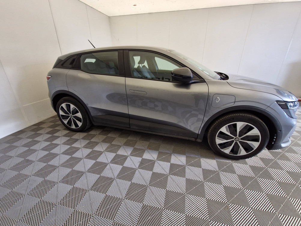 Acheter Renault Megane E-Tech Megane E-Tech EV60 130ch super charge Evolution ER 5p occasion dans les concessions du Groupe Faurie