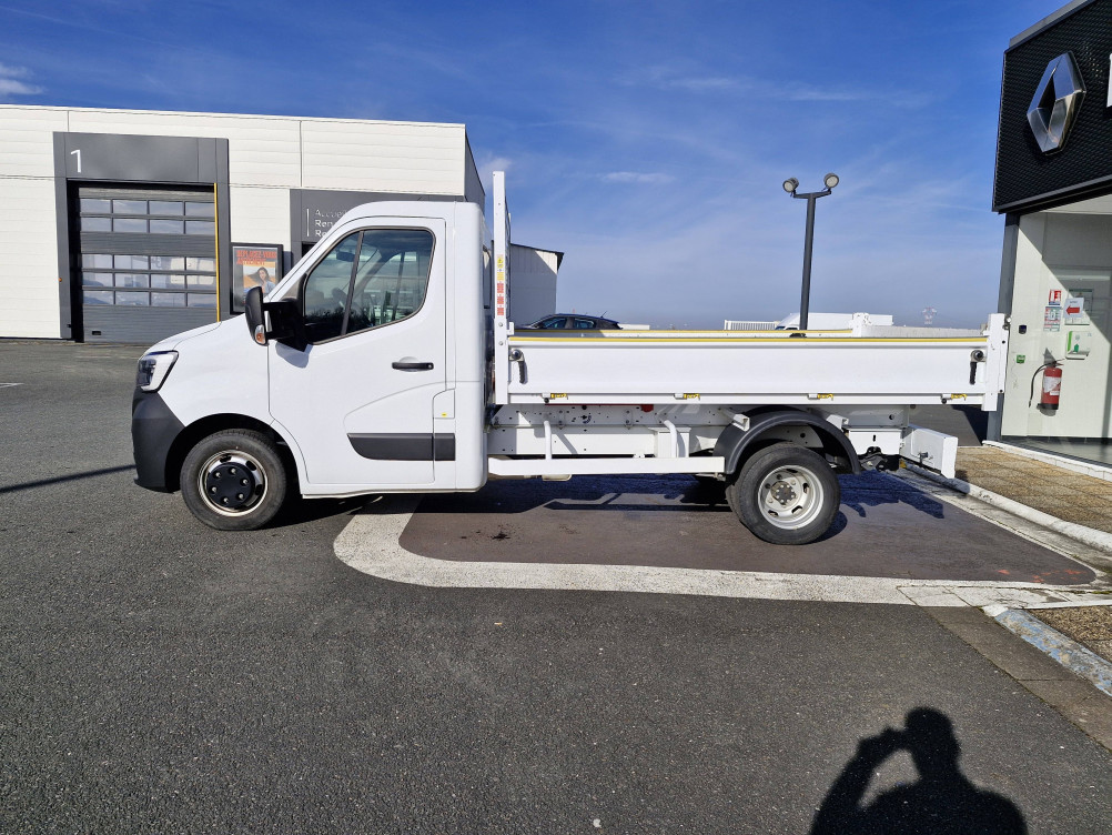 Acheter Renault Master 3 MASTER CC PROP RJ3500 PAF AR COURT L2 DCI 130 CONFORT 2p occasion dans les concessions du Groupe Faurie