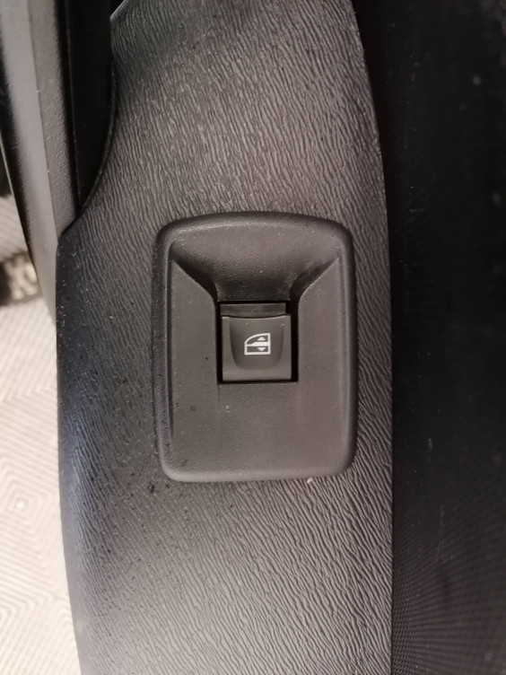 Acheter Renault Kangoo Express 2 KANGOO EXPRESS BLUE DCI 95 GRAND CONFORT 5p occasion dans les concessions du Groupe Faurie