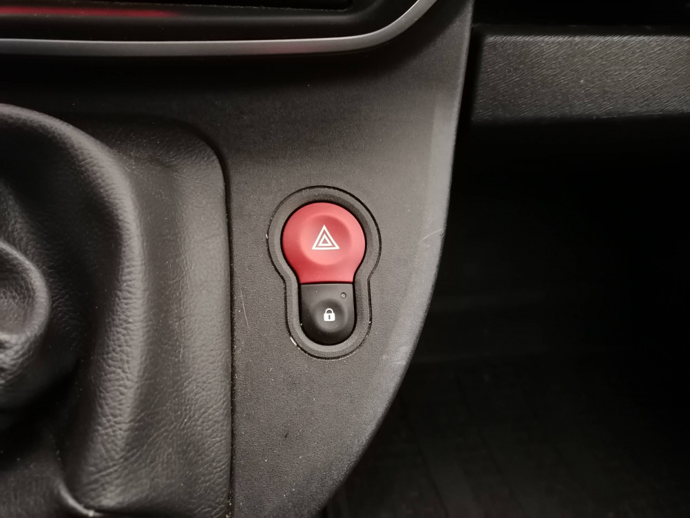 Acheter Renault Kangoo Express 2 KANGOO EXPRESS BLUE DCI 95 GRAND CONFORT 5p occasion dans les concessions du Groupe Faurie