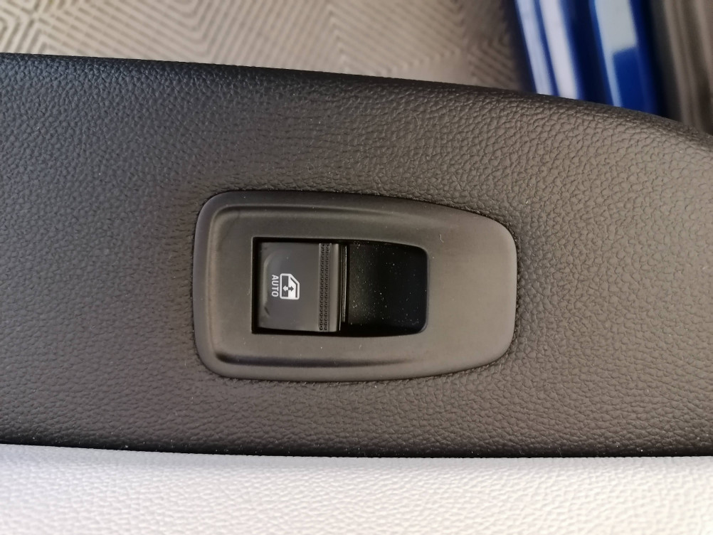 Acheter Renault Clio 5 Clio E-Tech 140 - 21N Intens 5p occasion dans les concessions du Groupe Faurie