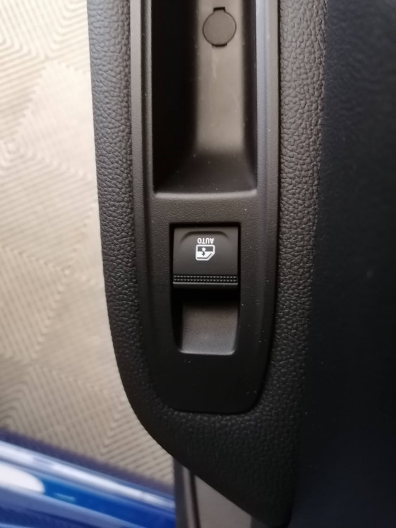 Acheter Renault Clio 5 Clio E-Tech 140 - 21N Intens 5p occasion dans les concessions du Groupe Faurie