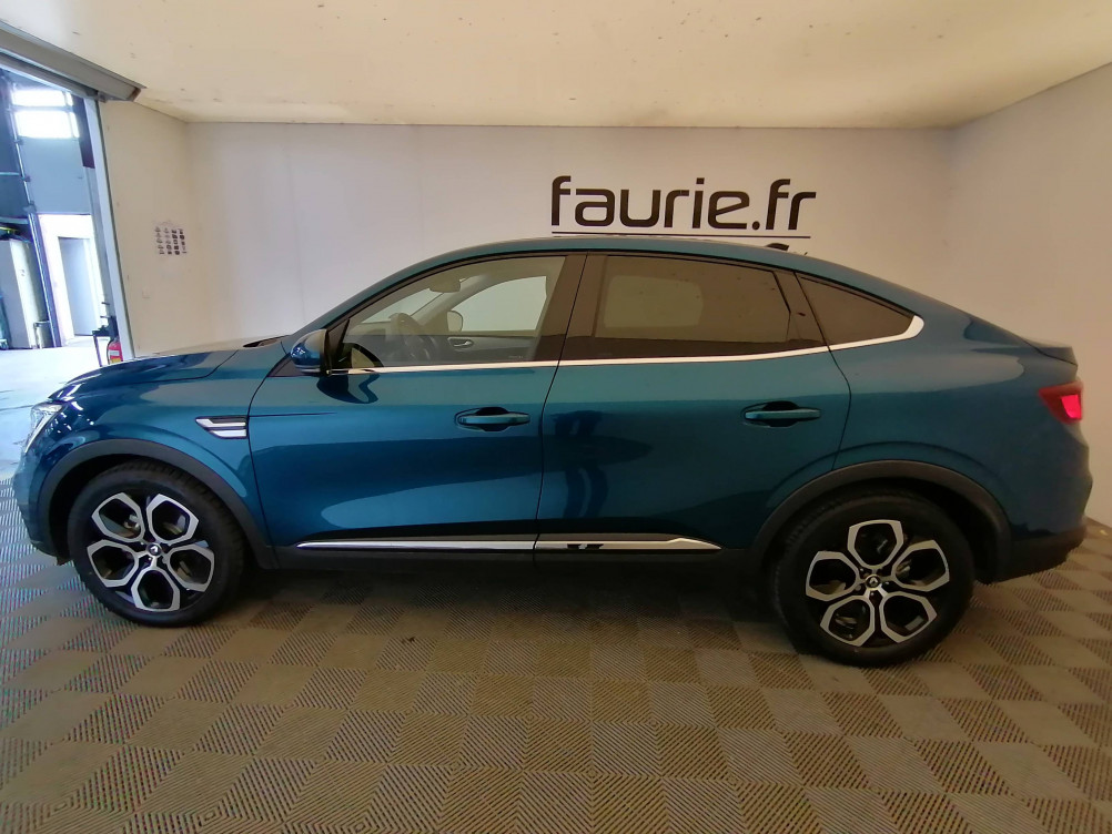 Acheter Renault Arkana Arkana E-Tech 145 Intens 5p occasion dans les concessions du Groupe Faurie