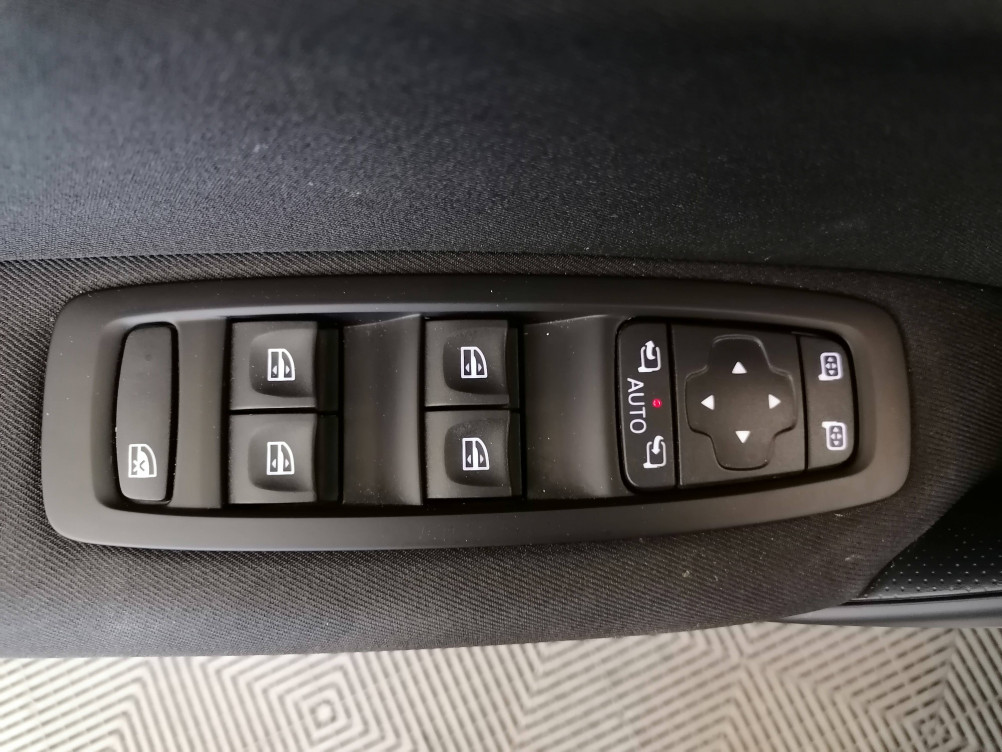 Acheter Renault Megane 4 Mégane IV Berline Blue dCi 115 - 21B Business 5p occasion dans les concessions du Groupe Faurie