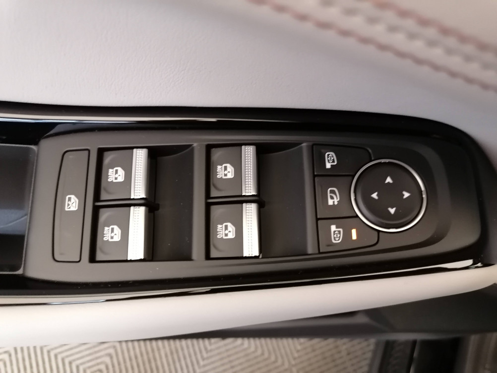 Acheter Renault Espace 6 Espace E-Tech full hybrid 200 GSR2 Iconic 5p occasion dans les concessions du Groupe Faurie