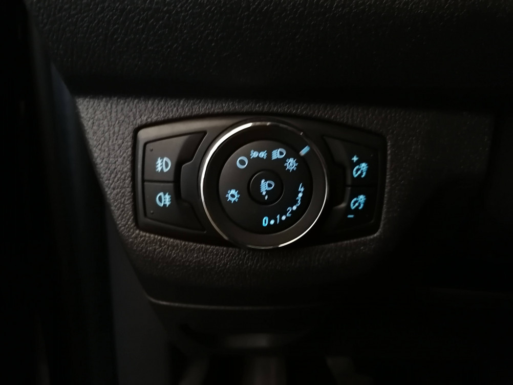 Acheter Ford Tourneo Courier Tourneo Courier 1.5 TDCi 95 Titanium 4p occasion dans les concessions du Groupe Faurie