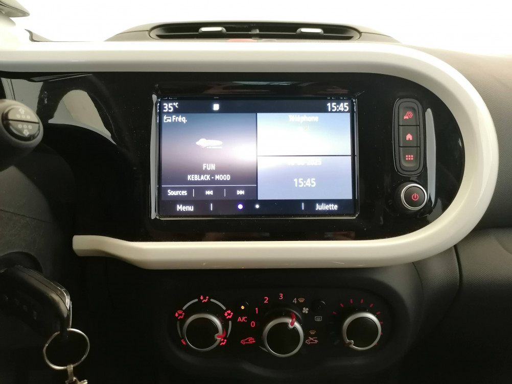 Acheter Renault Twingo 3 Twingo III TCe 95 Intens 5p occasion dans les concessions du Groupe Faurie