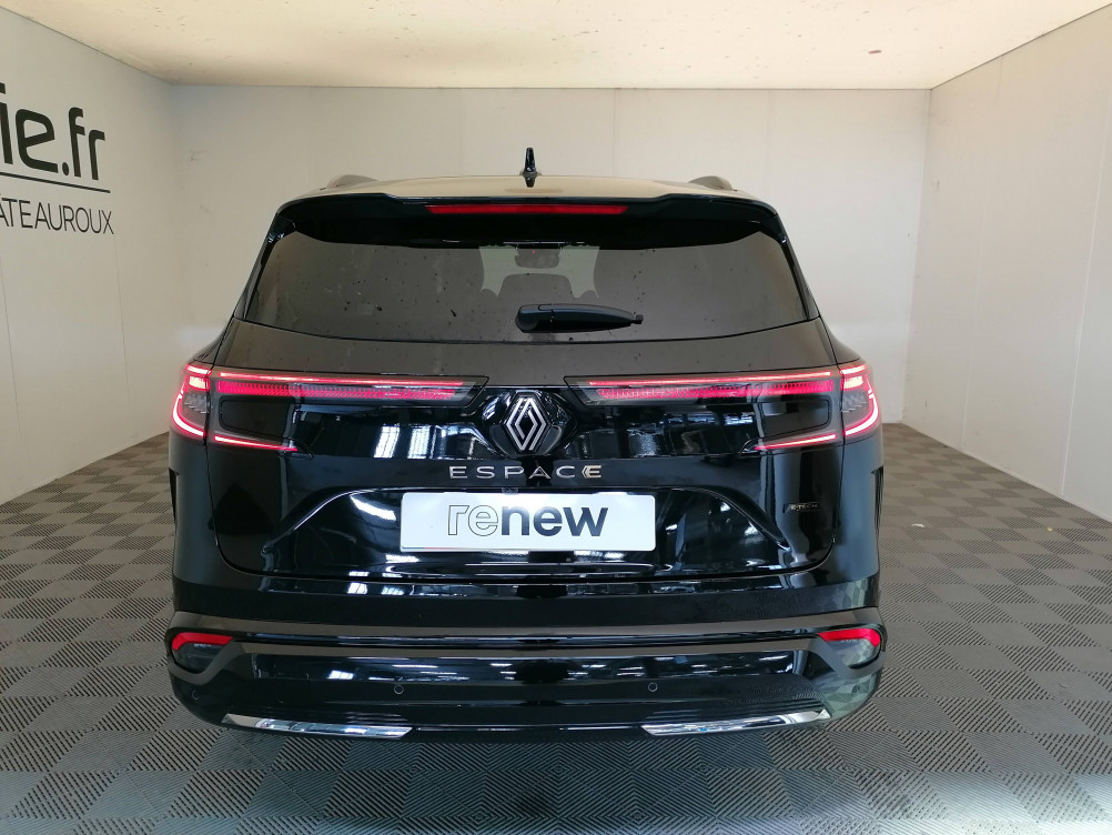Acheter Renault Espace 6 Espace E-Tech full hybrid 200 GSR2 Iconic 5p occasion dans les concessions du Groupe Faurie