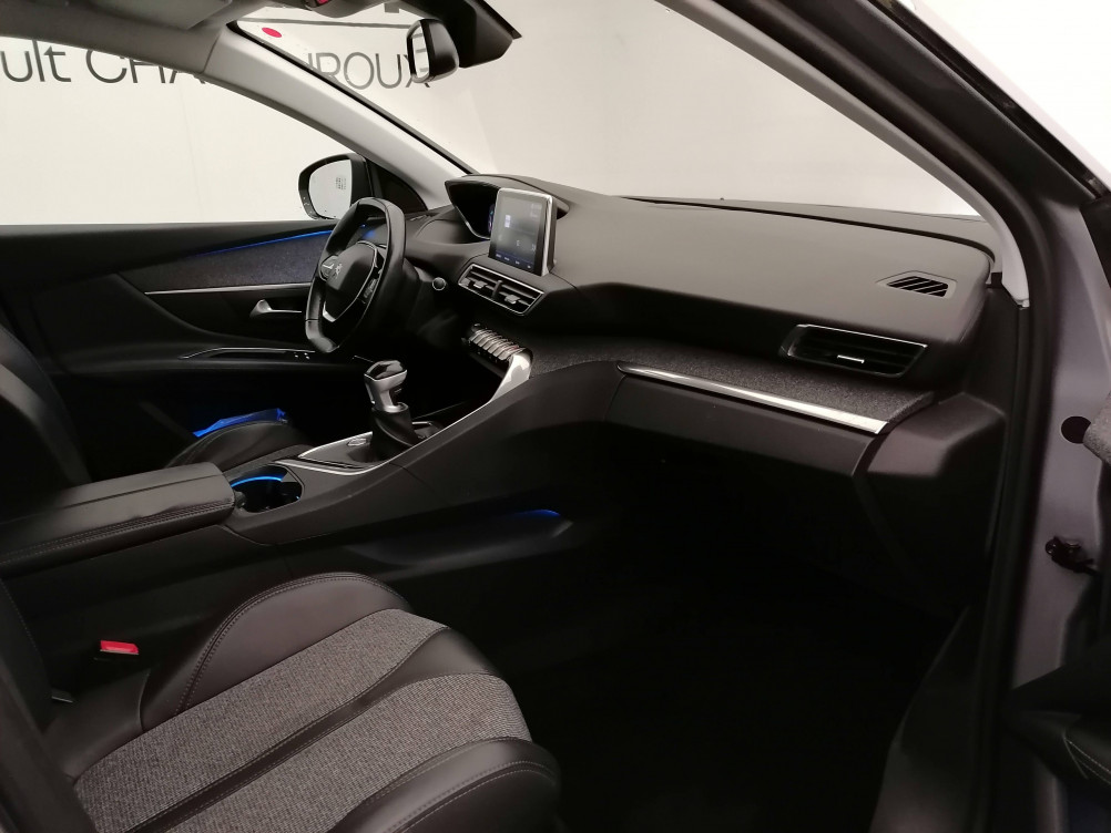 Acheter Peugeot 3008 3008 1.2 Puretech 130ch S&S BVM6 Allure 5p occasion dans les concessions du Groupe Faurie