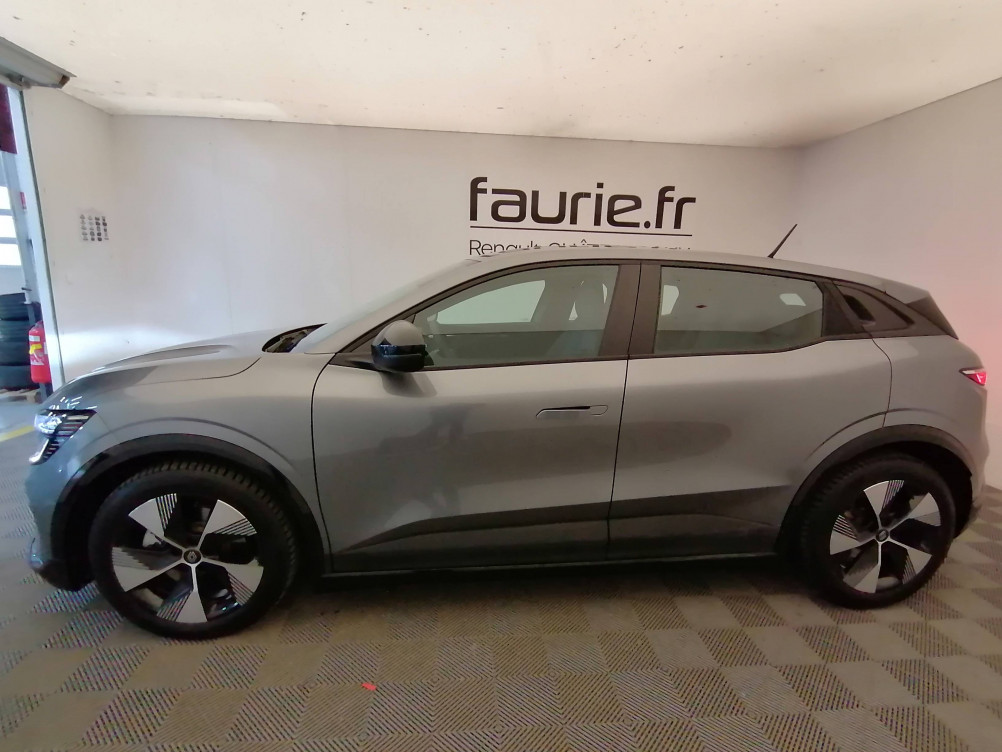 Acheter Renault Megane E-Tech Megane E-Tech EV60 220 ch super charge Equilibre 5p occasion dans les concessions du Groupe Faurie