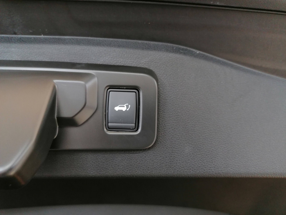 Acheter Renault Espace 6 Espace E-Tech full hybrid 200 GSR2 Iconic 5p occasion dans les concessions du Groupe Faurie