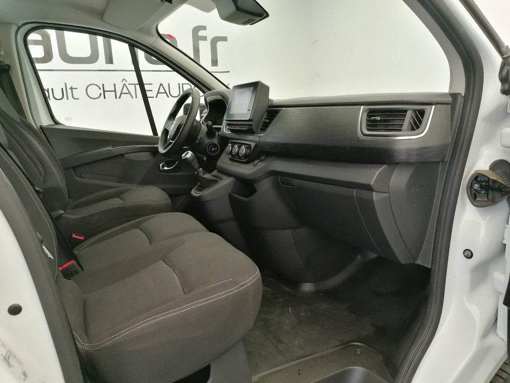 Acheter Renault Trafic 3 TRAFIC FGN L1H1 2800 KG BLUE DCI 130 GRAND CONFORT 4p occasion dans les concessions du Groupe Faurie