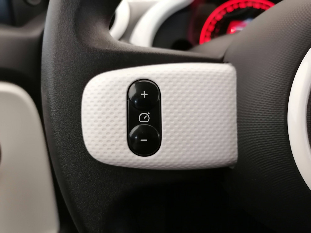 Acheter Renault Twingo 3 Twingo III 1.0 SCe 70 E6C Limited 5p occasion dans les concessions du Groupe Faurie