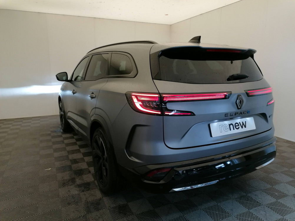 Acheter Renault Espace 6 Espace E-Tech hybrid 200 esprit Alpine 5p occasion dans les concessions du Groupe Faurie