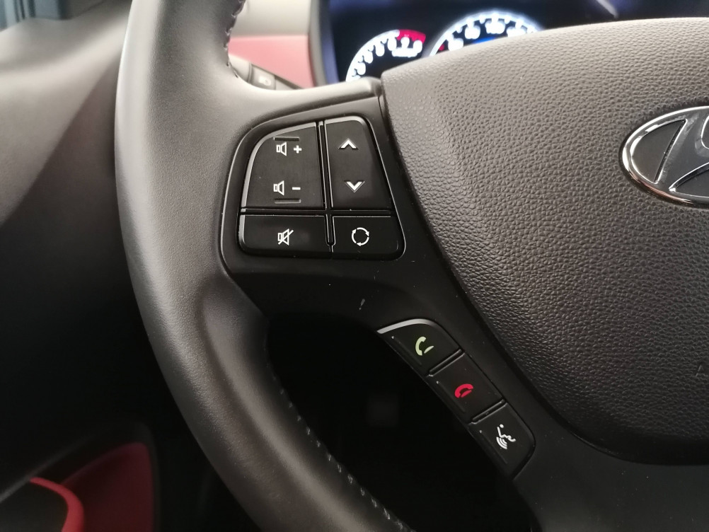 Acheter Hyundai i10 2 i10 1.2 87 BVM5 Edition #Mondial 2019 5p occasion dans les concessions du Groupe Faurie