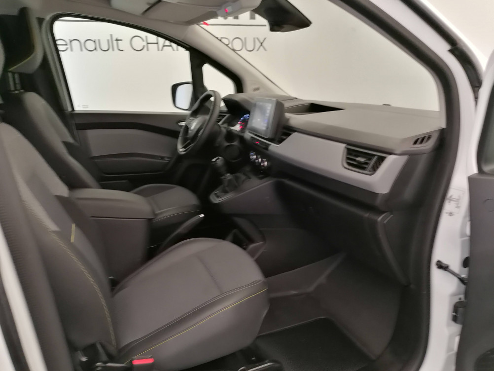 Acheter Renault Kangoo 3 KANGOO VAN TCE 130 EXTRA SESAME OUVRE TOI - 22 5p occasion dans les concessions du Groupe Faurie
