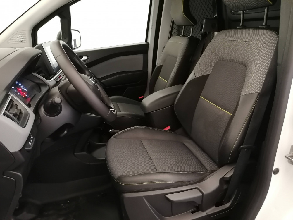 Acheter Renault Kangoo 3 KANGOO VAN TCE 130 EXTRA SESAME OUVRE TOI - 22 5p occasion dans les concessions du Groupe Faurie
