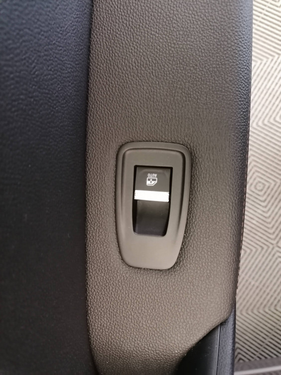 Acheter Renault Captur 2 Captur TCe 140 EDC Initiale Paris 5p occasion dans les concessions du Groupe Faurie
