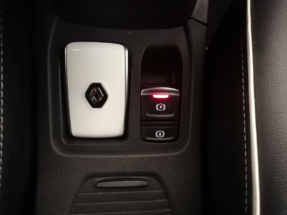 Acheter Renault Clio 5 Clio E-Tech 140 Intens 5p occasion dans les concessions du Groupe Faurie