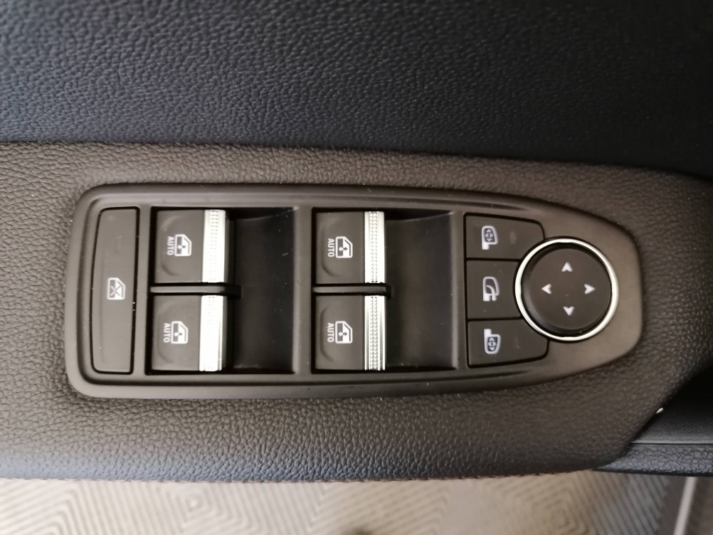 Acheter Renault Captur 2 Captur TCe 140 EDC Initiale Paris 5p occasion dans les concessions du Groupe Faurie