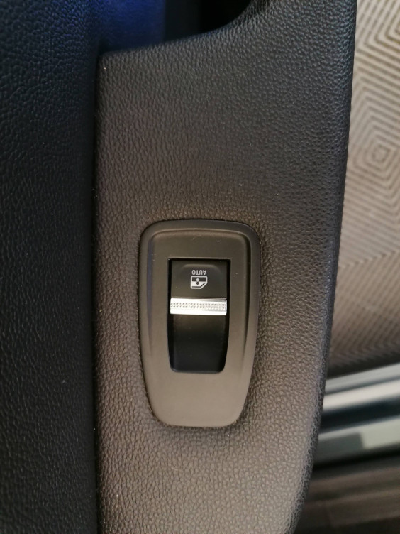 Acheter Renault Clio 5 Clio E-Tech 140 Intens 5p occasion dans les concessions du Groupe Faurie