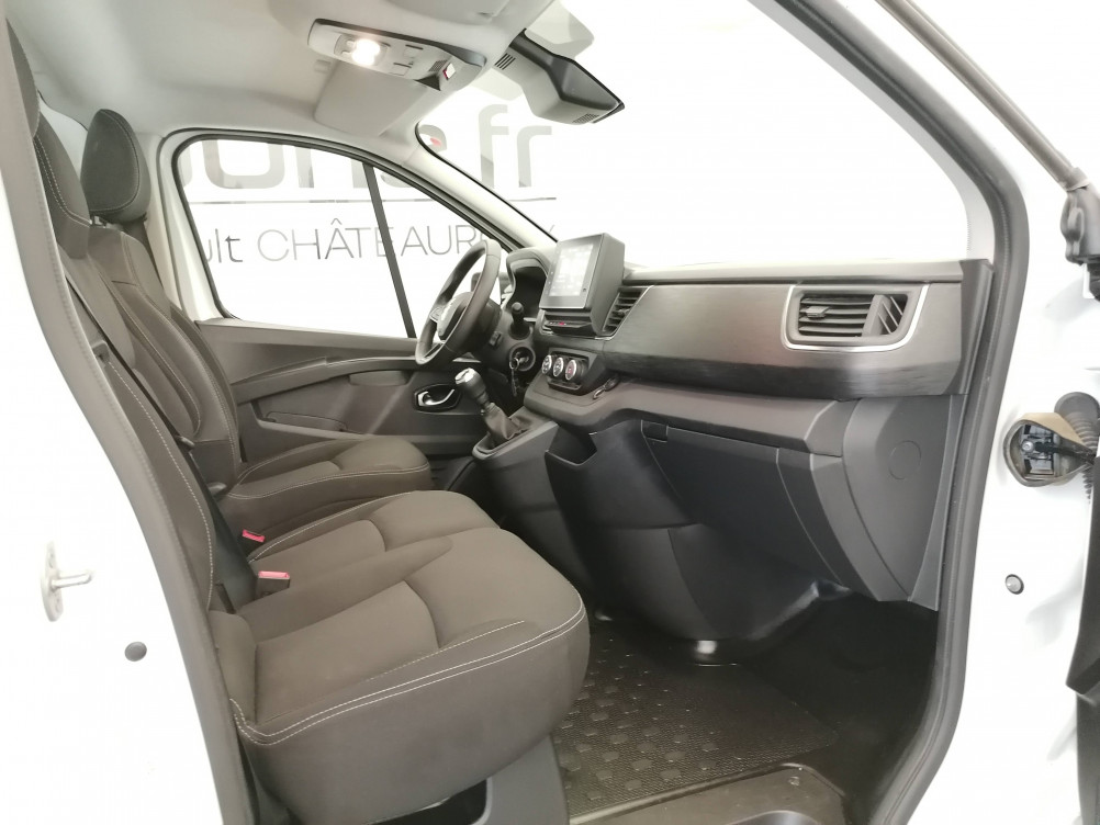 Acheter Renault Trafic 3 TRAFIC FGN L2H1 3000 KG BLUE DCI 130 GRAND CONFORT 4p occasion dans les concessions du Groupe Faurie