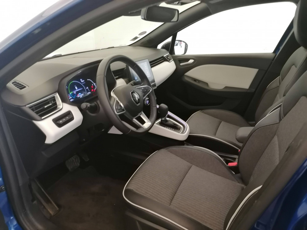 Acheter Renault Clio 5 Clio E-Tech full hybrid 145 Techno 5p occasion dans les concessions du Groupe Faurie
