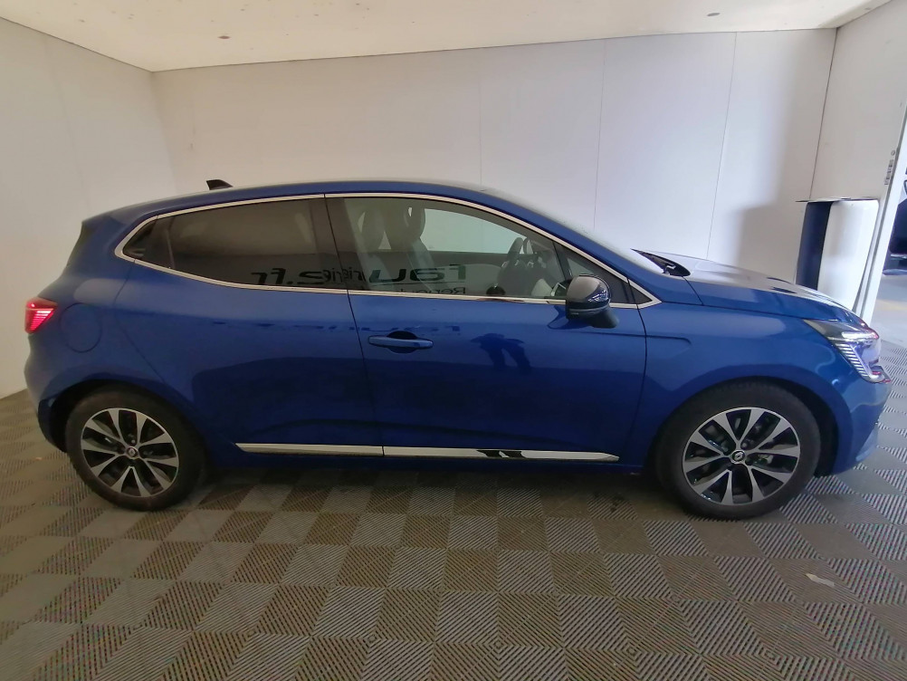 Acheter Renault Clio 5 Clio E-Tech full hybrid 145 Techno 5p occasion dans les concessions du Groupe Faurie