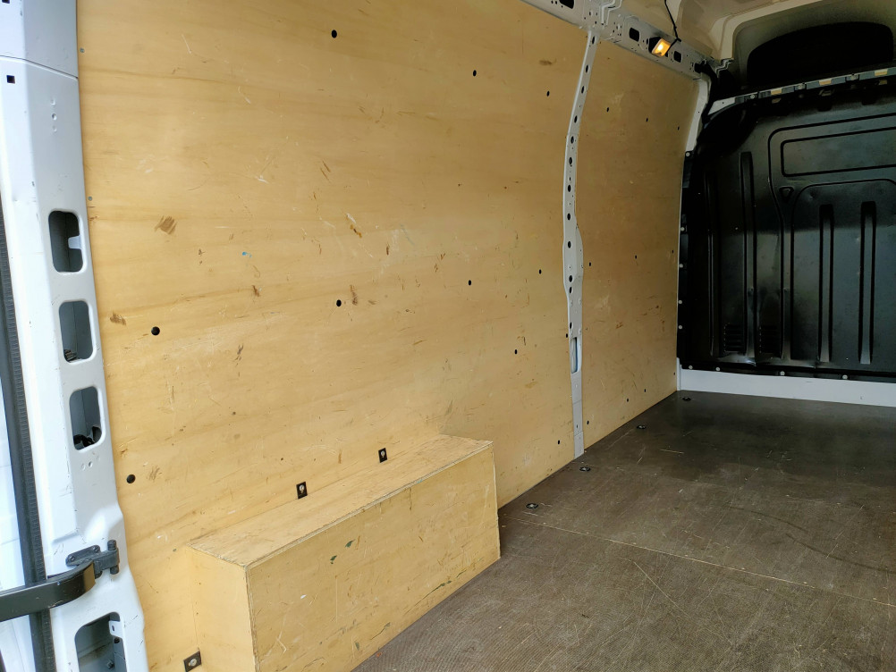 Acheter Renault Master 3 MASTER FGN TRAC F3500 L3H3 BLUE DCI 135 CONFORT 4p occasion dans les concessions du Groupe Faurie