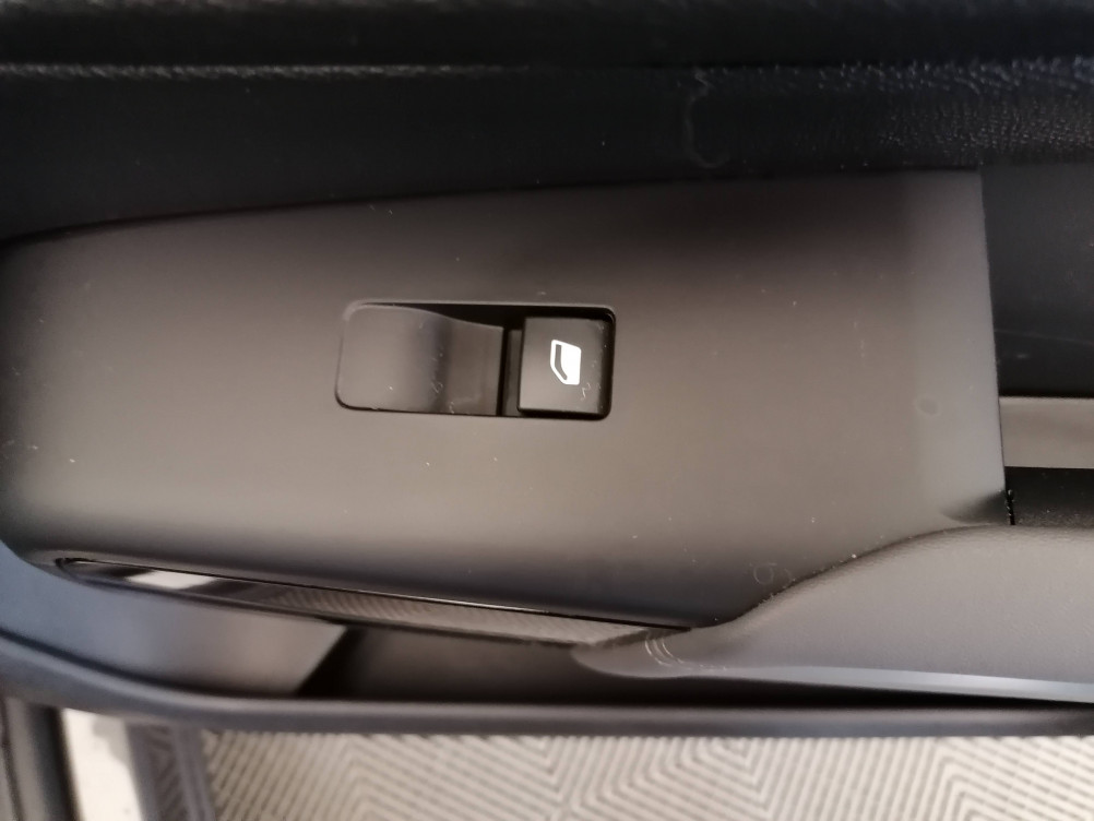 Acheter Citroën C5 Aircross C5 Aircross Hybride Rechargeable 225 S&S e-EAT8 Shine 5p occasion dans les concessions du Groupe Faurie