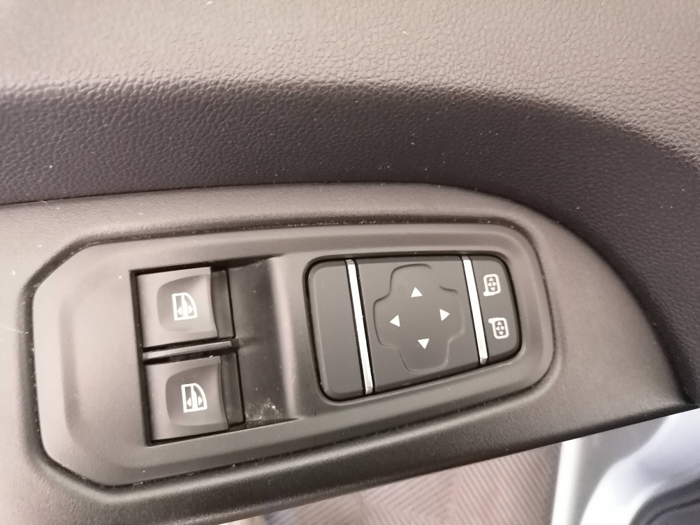 Acheter Renault Trafic 3 Trafic L2 dCi 150 Energy S&S EDC Zen 4p occasion dans les concessions du Groupe Faurie