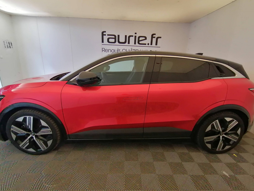 Acheter Renault Megane E-Tech Megane E-Tech EV60 220 ch super charge Iconic 5p occasion dans les concessions du Groupe Faurie
