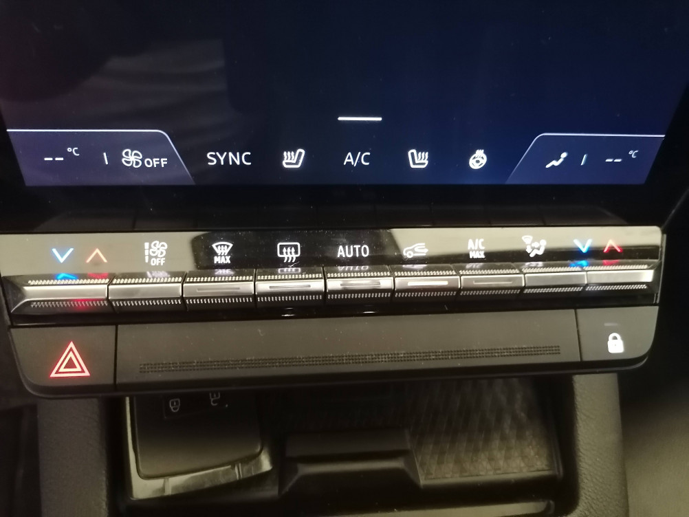 Acheter Renault Megane E-Tech Megane E-Tech EV60 220 ch super charge Iconic 5p occasion dans les concessions du Groupe Faurie