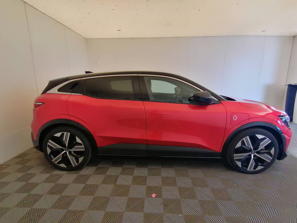 Acheter Renault Megane E-Tech Megane E-Tech EV60 220 ch super charge Iconic 5p occasion dans les concessions du Groupe Faurie