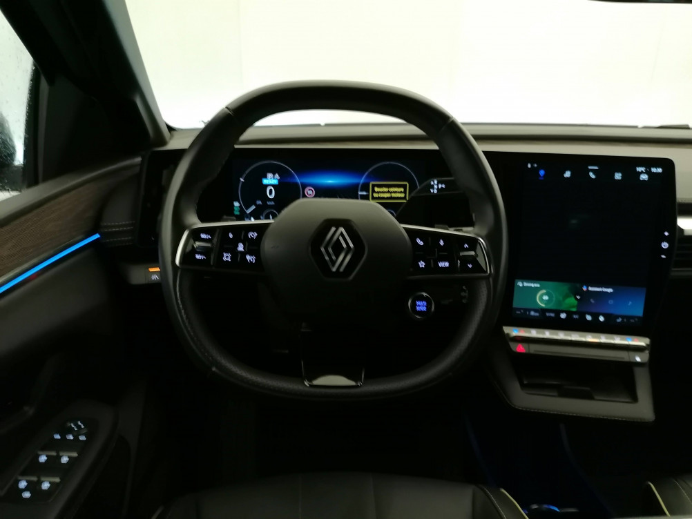 Acheter Renault Megane E-Tech Megane E-Tech EV60 220 ch super charge Iconic 5p occasion dans les concessions du Groupe Faurie