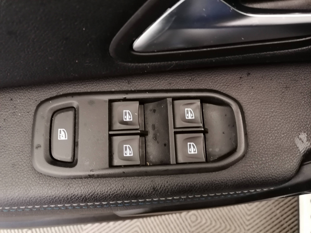 Acheter Dacia Duster Duster ECO-G 100 4x2 15 ans 5p occasion dans les concessions du Groupe Faurie