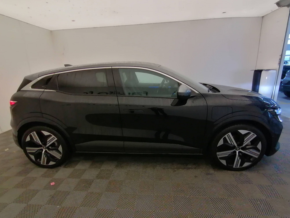 Acheter Renault Megane E-Tech Megane E-Tech EV60 220 ch super charge Iconic 5p occasion dans les concessions du Groupe Faurie