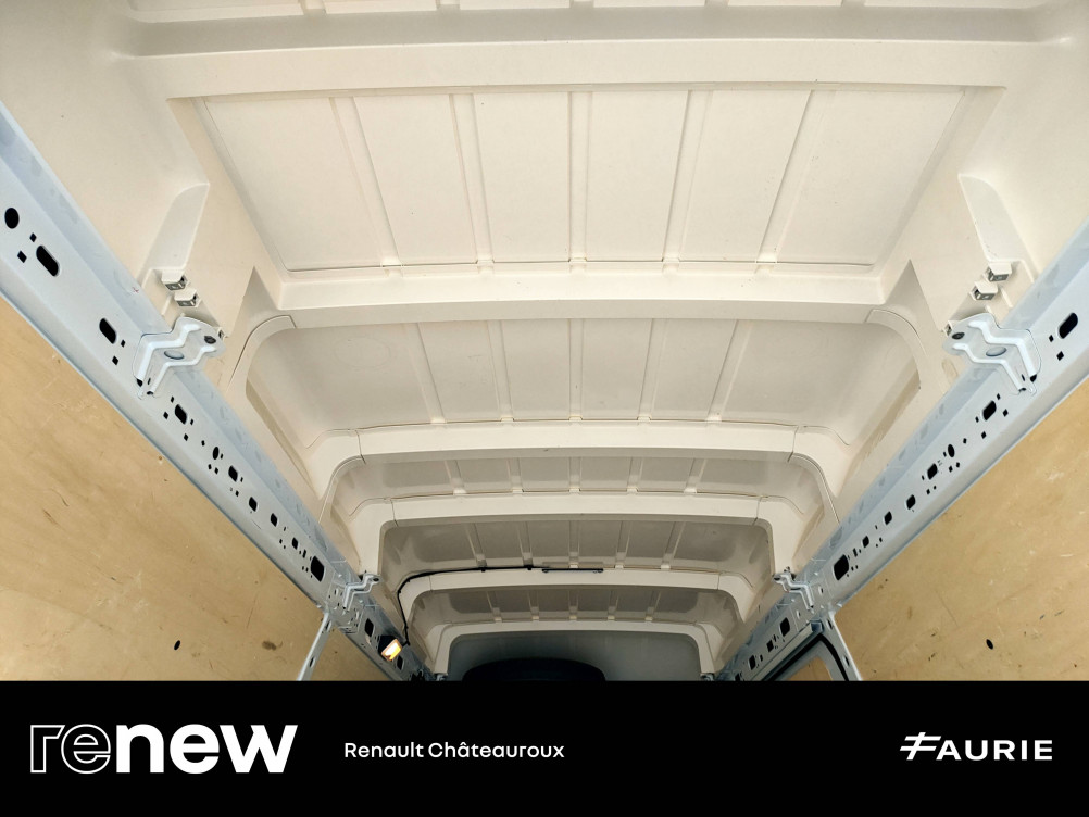 Acheter Renault Master 3 MASTER FGN TRAC F3500 L3H3 BLUE DCI 135 CONFORT 4p occasion dans les concessions du Groupe Faurie