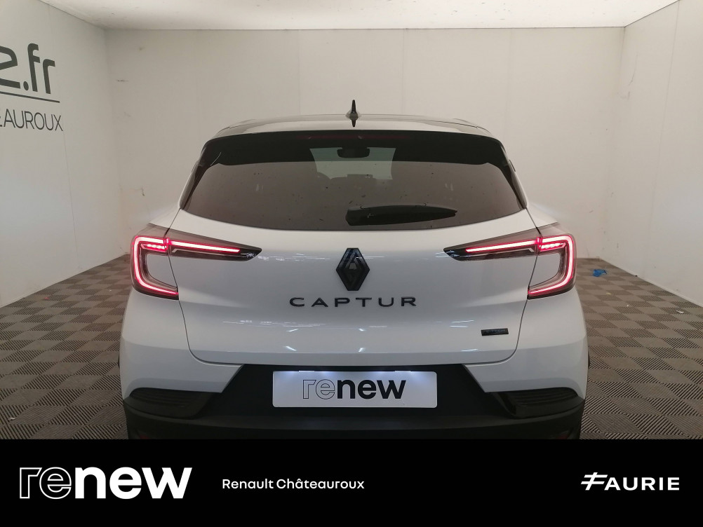 Acheter Renault Captur 2 Captur E-Tech full hybrid 145 ch esprit Alpine 5p occasion dans les concessions du Groupe Faurie