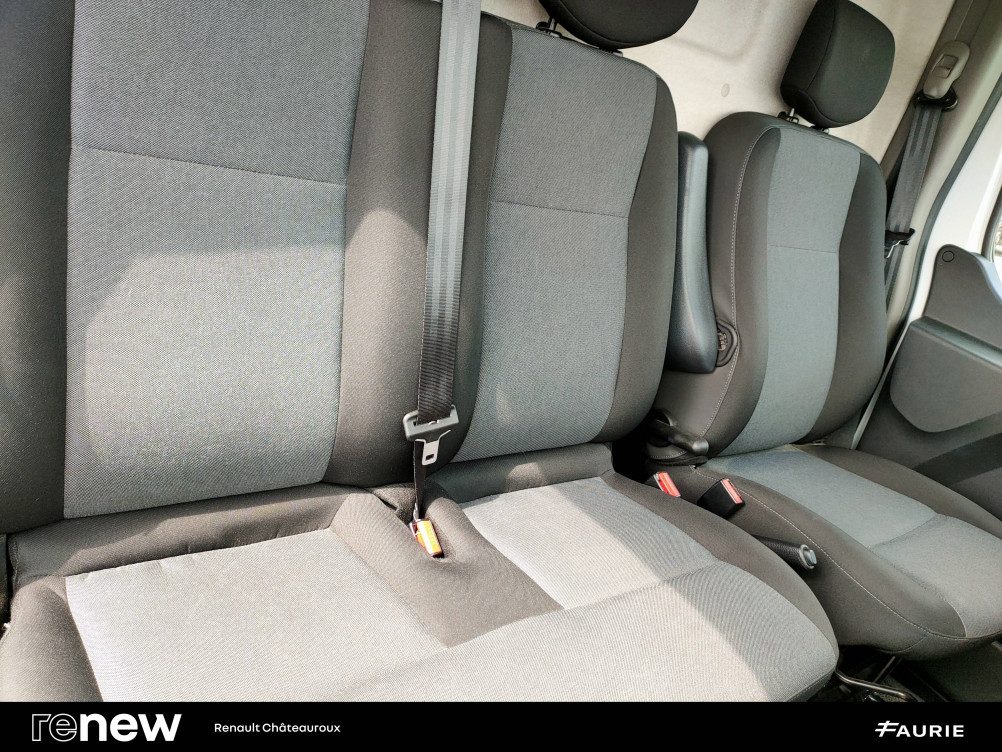 Acheter Renault Master 3 MASTER FGN TRAC F3500 L3H3 BLUE DCI 135 CONFORT 4p occasion dans les concessions du Groupe Faurie