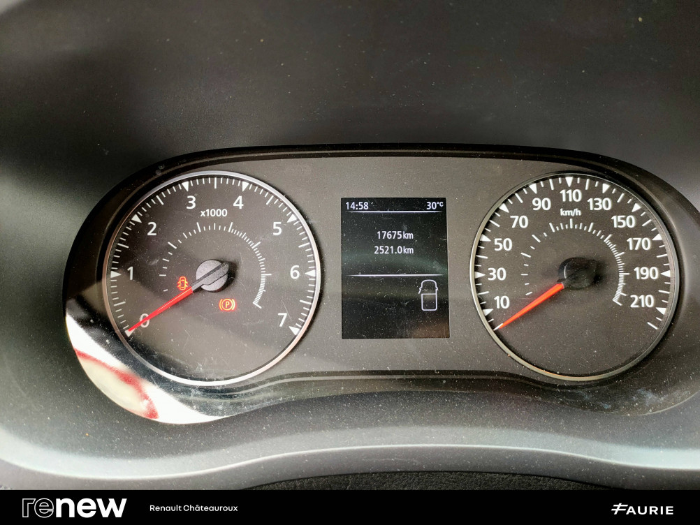 Acheter Renault Master 3 MASTER FGN TRAC F3500 L3H3 BLUE DCI 135 CONFORT 4p occasion dans les concessions du Groupe Faurie