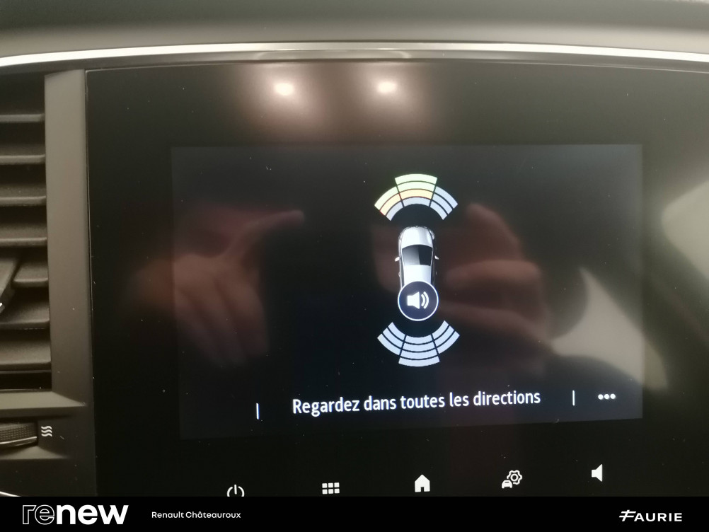 Acheter Renault Megane E-Tech Mégane IV Berline TCe 140 EDC FAP - 21N Business 5p occasion dans les concessions du Groupe Faurie