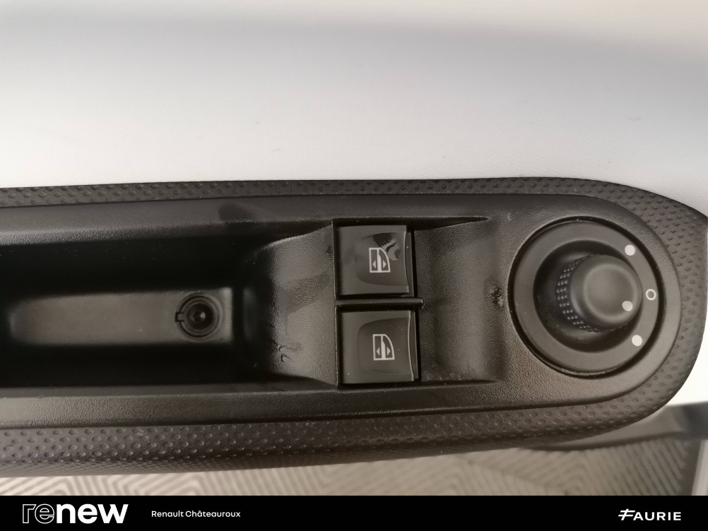 Acheter Renault Twingo 3 Twingo III 0.9 TCe 90 Energy E6C Intens 5p occasion dans les concessions du Groupe Faurie