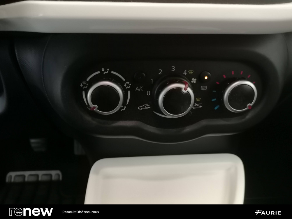 Acheter Renault Twingo 3 Twingo III 0.9 TCe 90 Energy E6C Intens 5p occasion dans les concessions du Groupe Faurie